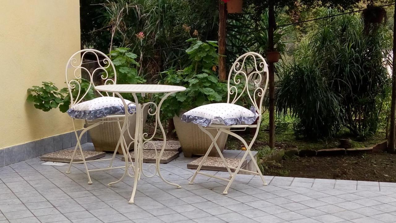 לינה וארוחת בוקר Vietri L'Antico Giardino מראה חיצוני תמונה